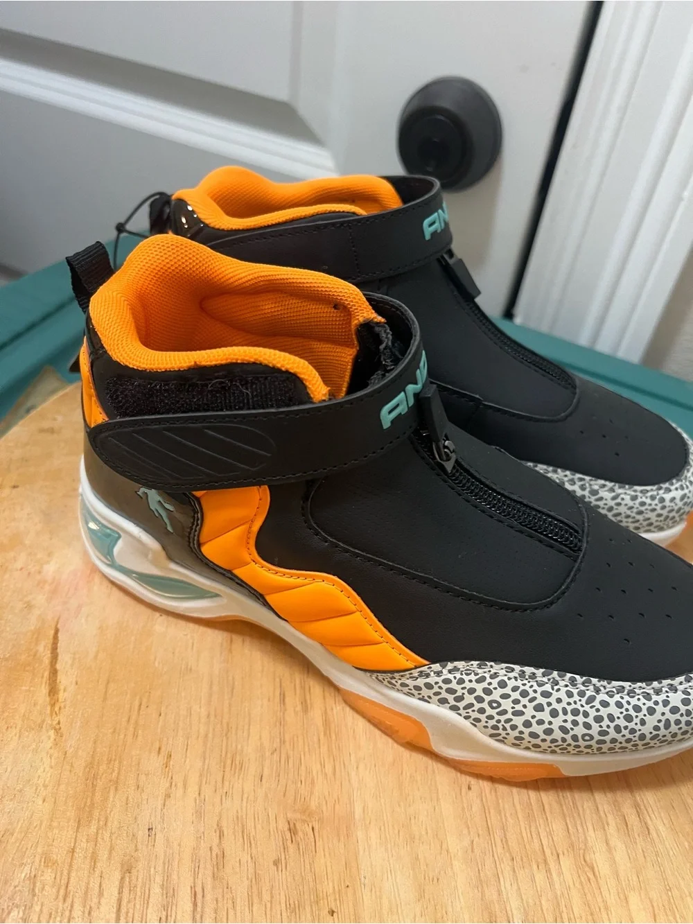 And1 Kids High-Top Sneakers in Orange and Black